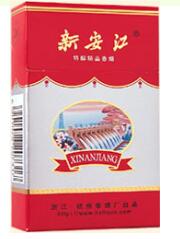 窗外烟花爆炸